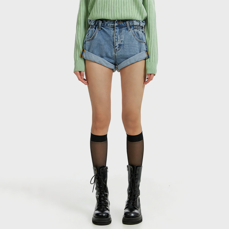 Versatile Rolled-Up Denim Shorts