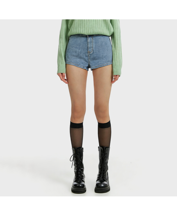 Rolled-up Denim Shorts for Outerwear