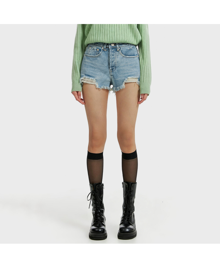 Frayed Hem Wide-Leg Denim Shorts